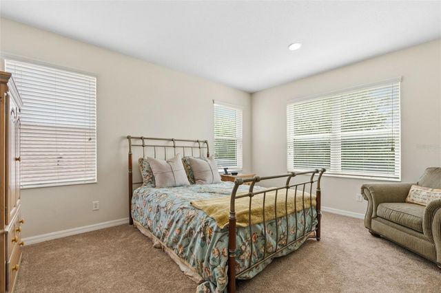 11904 FOREST PARK CIRCLE, Bradenton, FL 34211