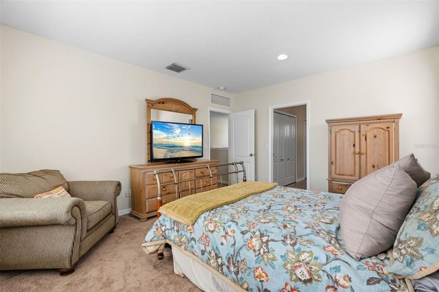 11904 FOREST PARK CIRCLE, Bradenton, FL 34211