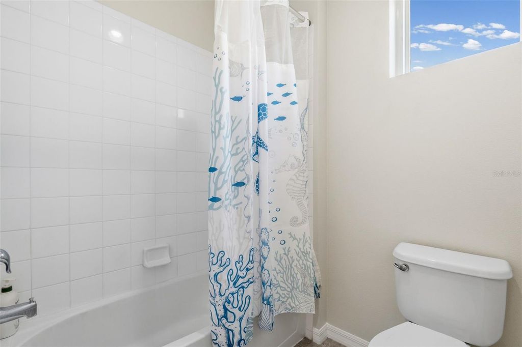 Image 35 of property listing at 11904 FOREST PARK CIRCLE, Bradenton, FL 34211