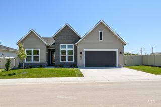 5423 Sparky Ave, Caldwell, ID 83607