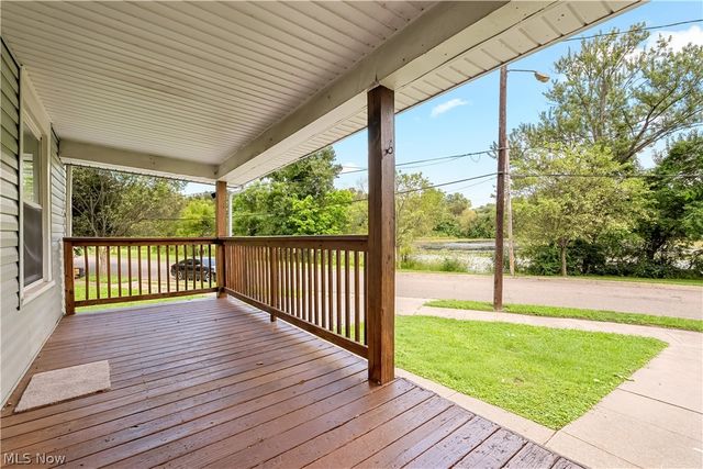 1152 Manning Avenue, Akron, OH 44307