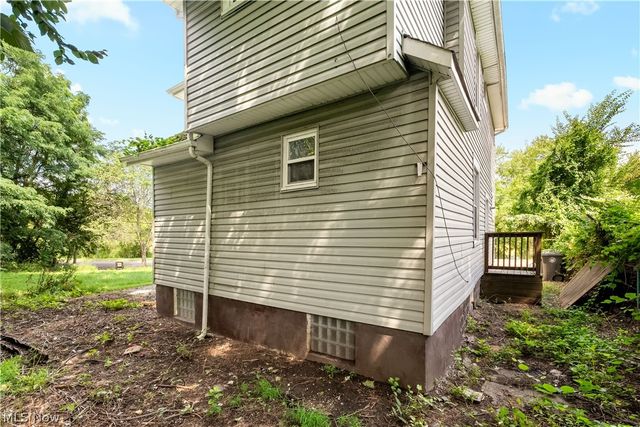 1152 Manning Avenue, Akron, OH 44307