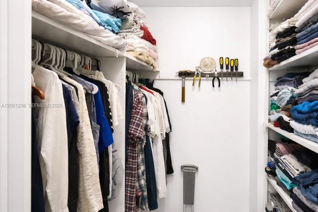 1351 NE Miami Gardens Dr 511E, Miami, FL 33179