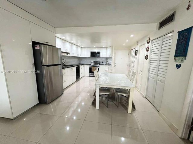 1351 NE Miami Gardens Dr 511E, Miami, FL 33179