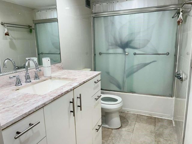 1351 NE Miami Gardens Dr 511E, Miami, FL 33179