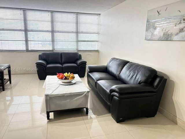 1351 NE Miami Gardens Dr 511E, Miami, FL 33179