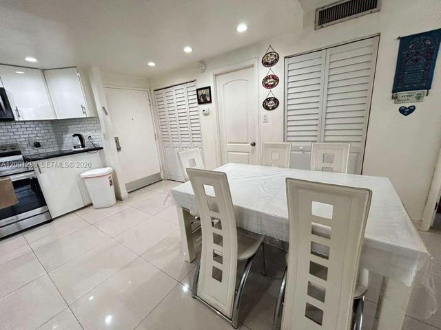 1351 NE Miami Gardens Dr 511E, Miami, FL 33179