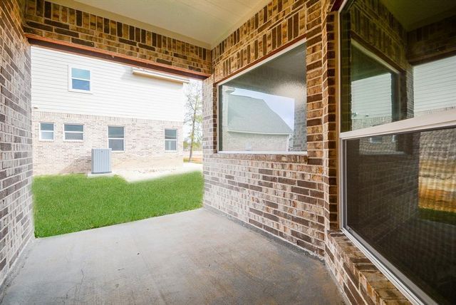 12328 N Chestnut Hills Drive, Conroe, TX 77303