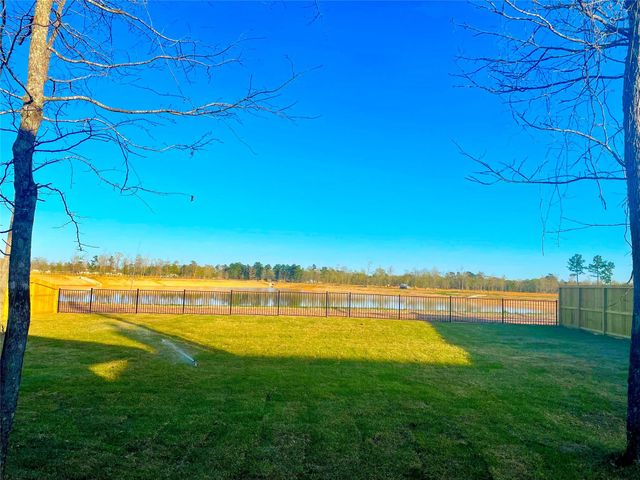 12328 N Chestnut Hills Drive, Conroe, TX 77303