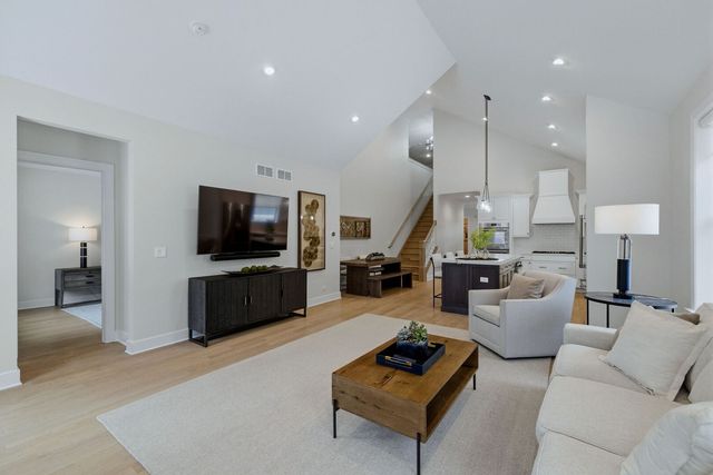 567 Hannah Lane, Hinsdale, IL 60521