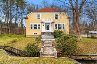 483 Walnut Street, Manchester, NH 03104