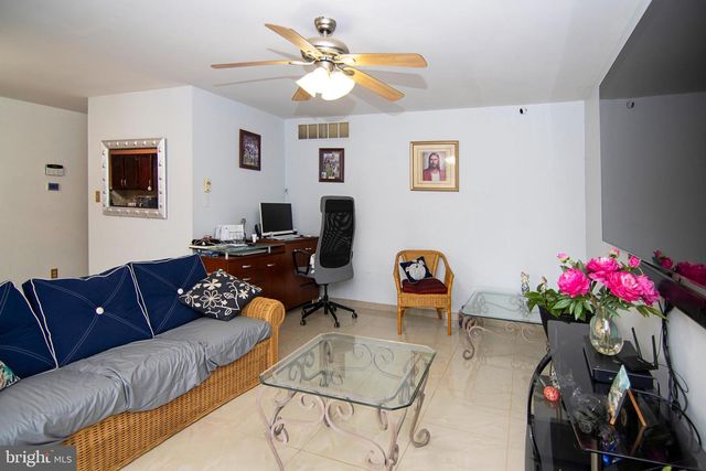 6 ASH CT, Sicklerville, NJ 08081