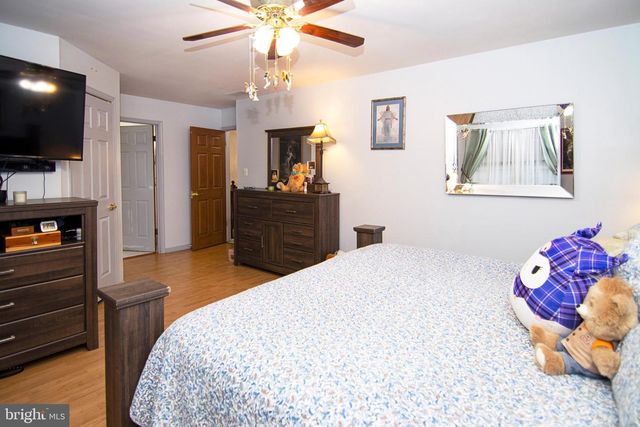 6 ASH CT, Sicklerville, NJ 08081