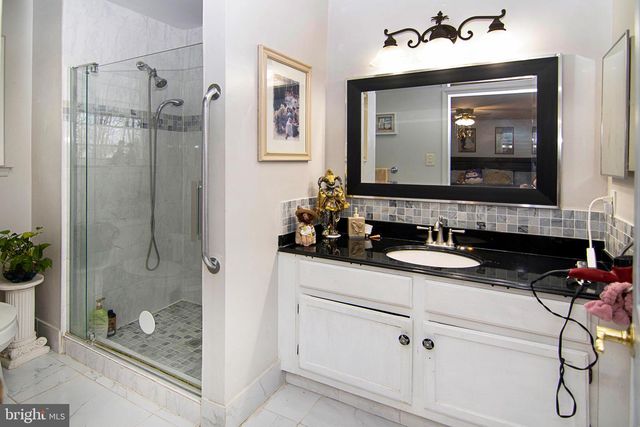 6 ASH CT, Sicklerville, NJ 08081