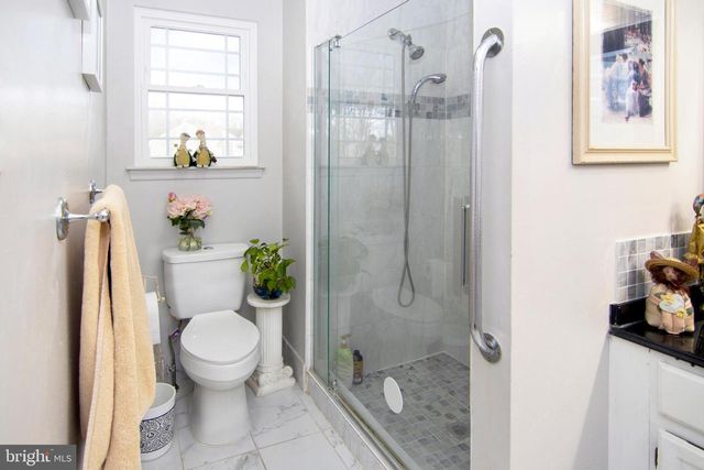 6 ASH CT, Sicklerville, NJ 08081