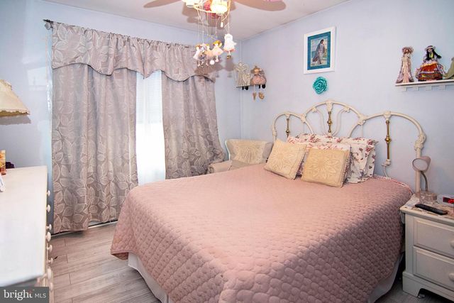 6 ASH CT, Sicklerville, NJ 08081