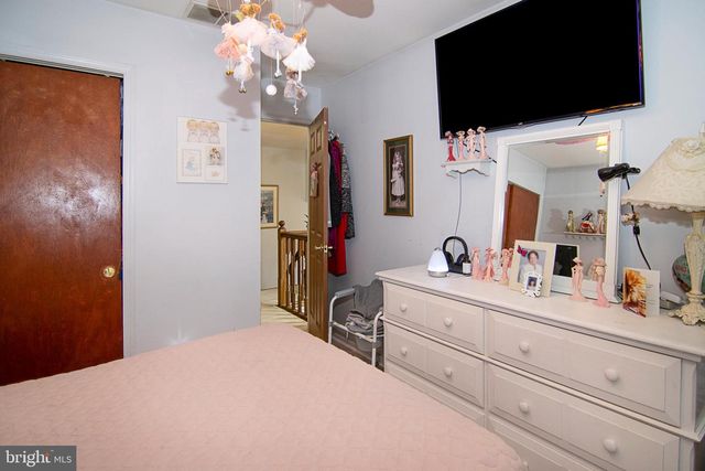 6 ASH CT, Sicklerville, NJ 08081