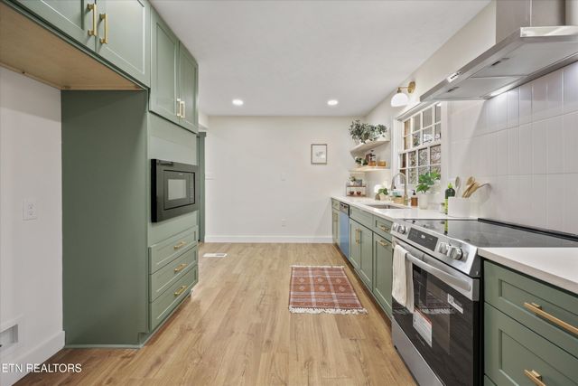 609 Coventry Rd, Knoxville, TN 37923