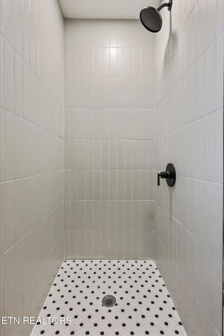 609 Coventry Rd, Knoxville, TN 37923