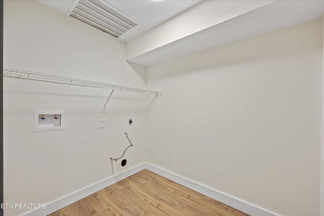 609 Coventry Rd, Knoxville, TN 37923