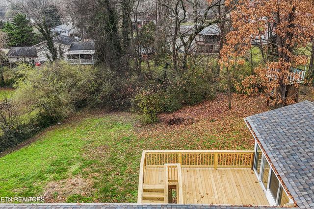 609 Coventry Rd, Knoxville, TN 37923