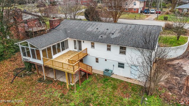 609 Coventry Rd, Knoxville, TN 37923