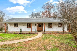 609 Coventry Rd, Knoxville, TN 37923