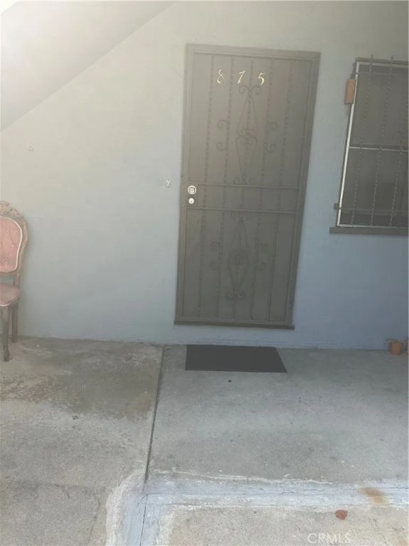 873 N Hoover, Los Angeles, CA 90029