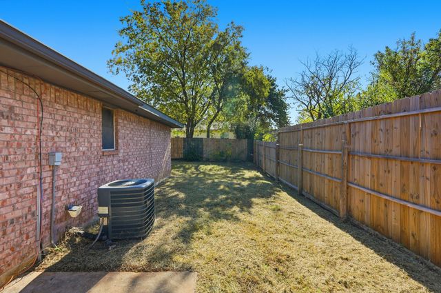 1304 Paco Trail, Denton, TX 76209