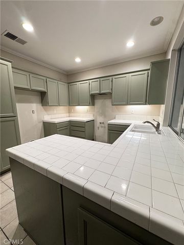 27452 Eagles Nest, Corona, CA 92883