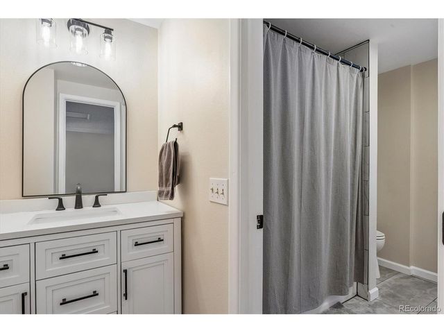 2821 W Long Dr D, Littleton, CO 80120