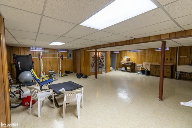 37900 Saddle Lane, Clinton Twp, MI 48036