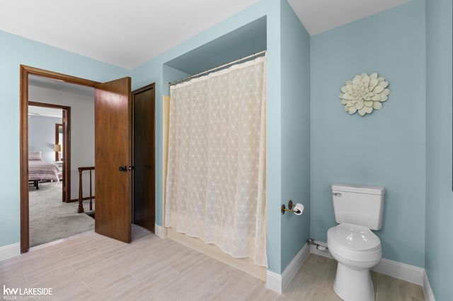 37900 Saddle Lane, Clinton Twp, MI 48036