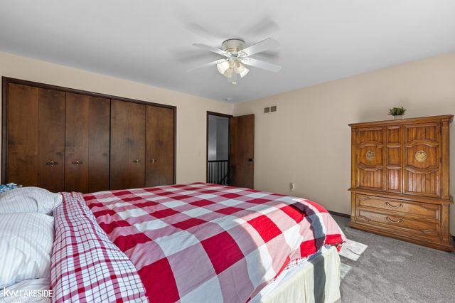 37900 Saddle Lane, Clinton Twp, MI 48036
