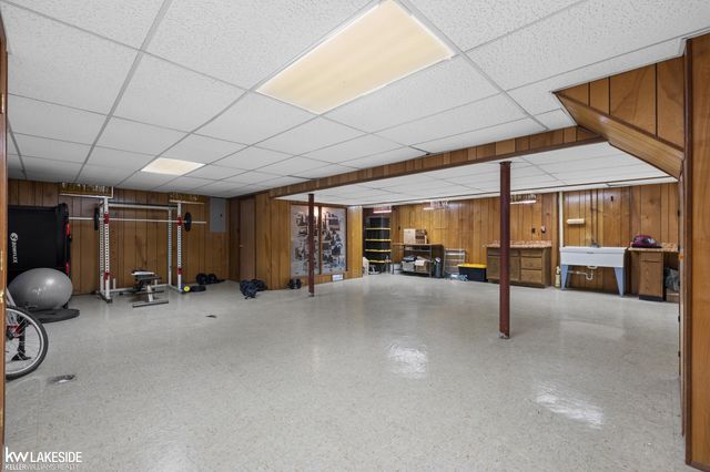 37900 Saddle Lane, Clinton Twp, MI 48036
