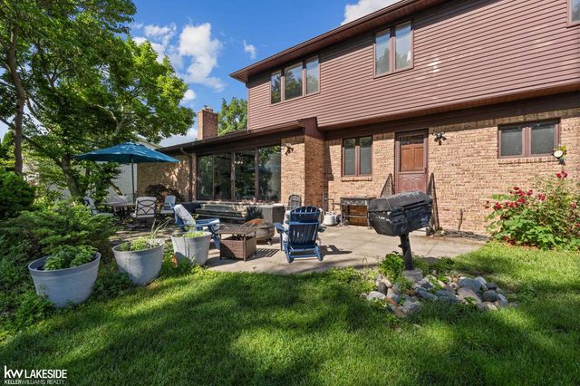 37900 Saddle Lane, Clinton Twp, MI 48036
