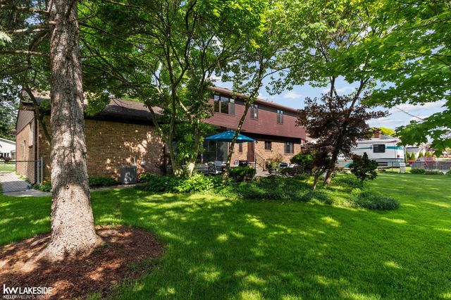 37900 Saddle Lane, Clinton Twp, MI 48036