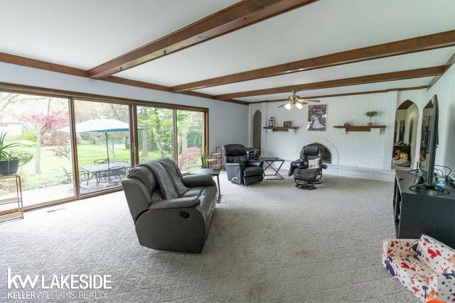 37900 Saddle Lane, Clinton Twp, MI 48036