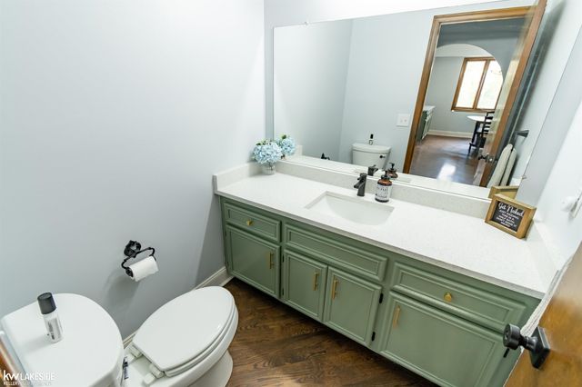 37900 Saddle Lane, Clinton Twp, MI 48036