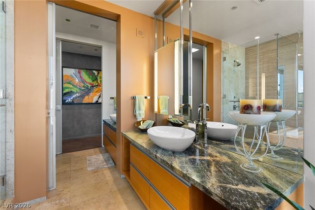 3722 South Las Vegas Boulevard 2402, Las Vegas, NV 89158