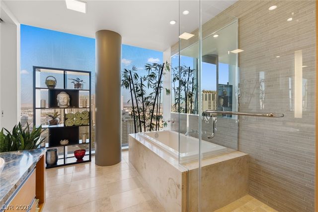 3722 South Las Vegas Boulevard 2402, Las Vegas, NV 89158