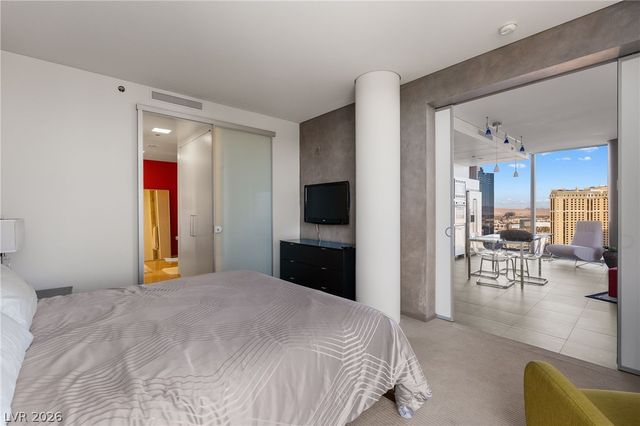 3722 South Las Vegas Boulevard 2402, Las Vegas, NV 89158