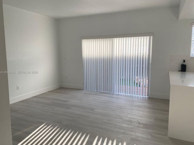 5245 NW 112th Ave 8, Doral, FL 33178