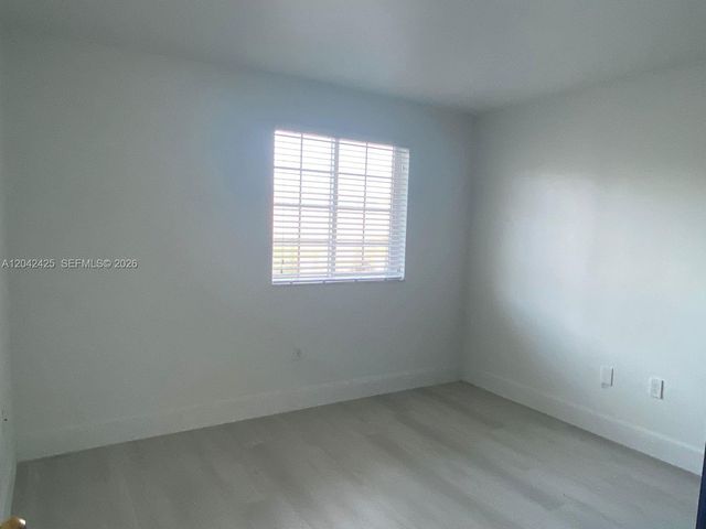 5245 NW 112th Ave 8, Doral, FL 33178
