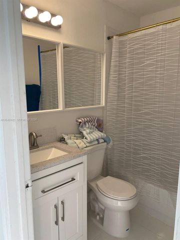 5245 NW 112th Ave 8, Doral, FL 33178