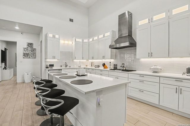 13 LISER GLN, San Antonio, TX 78257