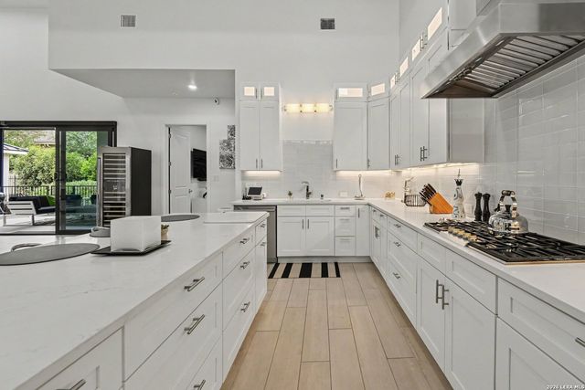 13 LISER GLN, San Antonio, TX 78257