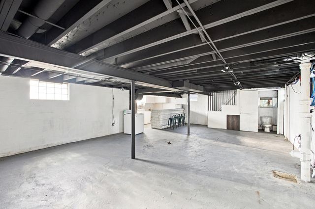350 Clark Road, Gary, IN 46406