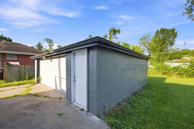 350 Clark Road, Gary, IN 46406