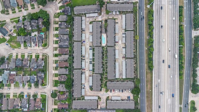 8713 Village Of Fondren Drive 8713, Houston, TX 77071